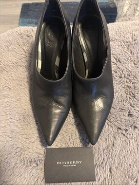 Burberry Black Pointed Leather High Heels
